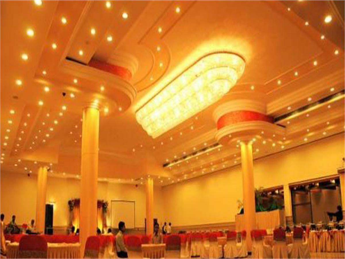 Viceroy Inn Dehradun Exterior foto